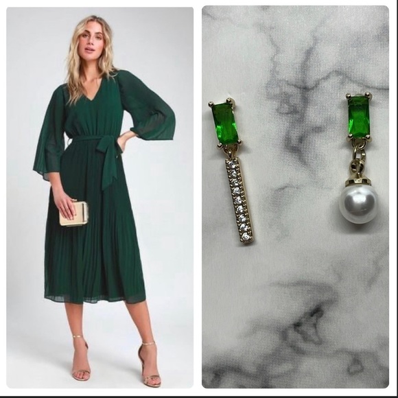 Green Jewel And Rhinestone Asymmetrical Drop Earrings - Picture 4 of 12